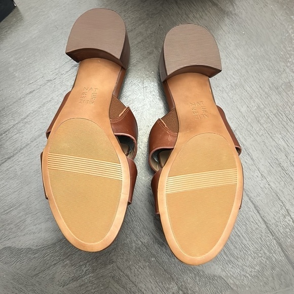 NATURALIZER JOEY LEATHER BLOCK HEEL SLIDE SANDALS - Picture 3 of 11